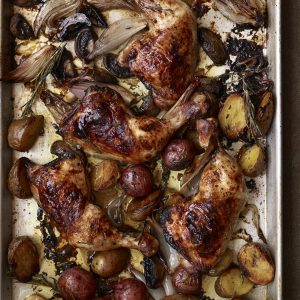 SheetPanSupper_BalsamicChickenwithTatersandMushrooms-826984